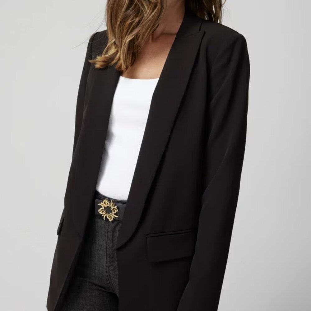 NWT White House Black Market -The Relaxed Blazer - Black- Size 00